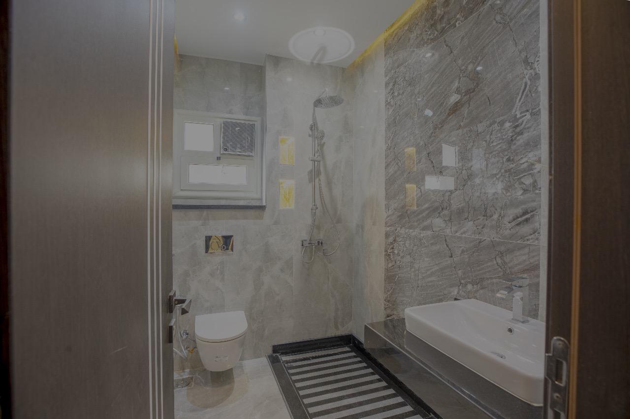 Luxurious Marble Bathroom